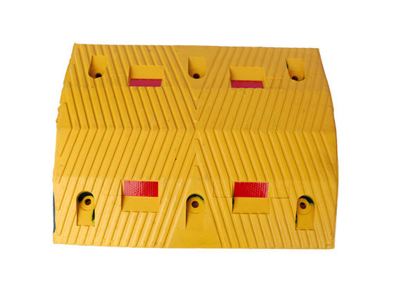 High Purity Rubber Safety Reflective Driveway Speed Bumps