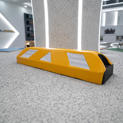 Comprar Heavy Duty Rubber Parking Wheel Stop for Parking Lots & Garages Fabricação em linha